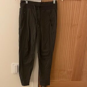 Athleta Green Trekkie North Joggers